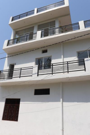 Guru yog peeth home stay